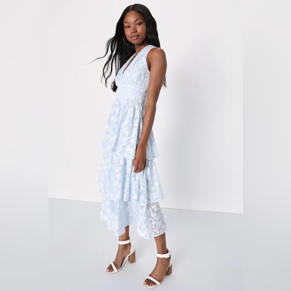 Lulus NWT “Make It Mesmerizing” Light Blue Jacquard Tiered Mini Dress Size Small - Picture 10 of 12